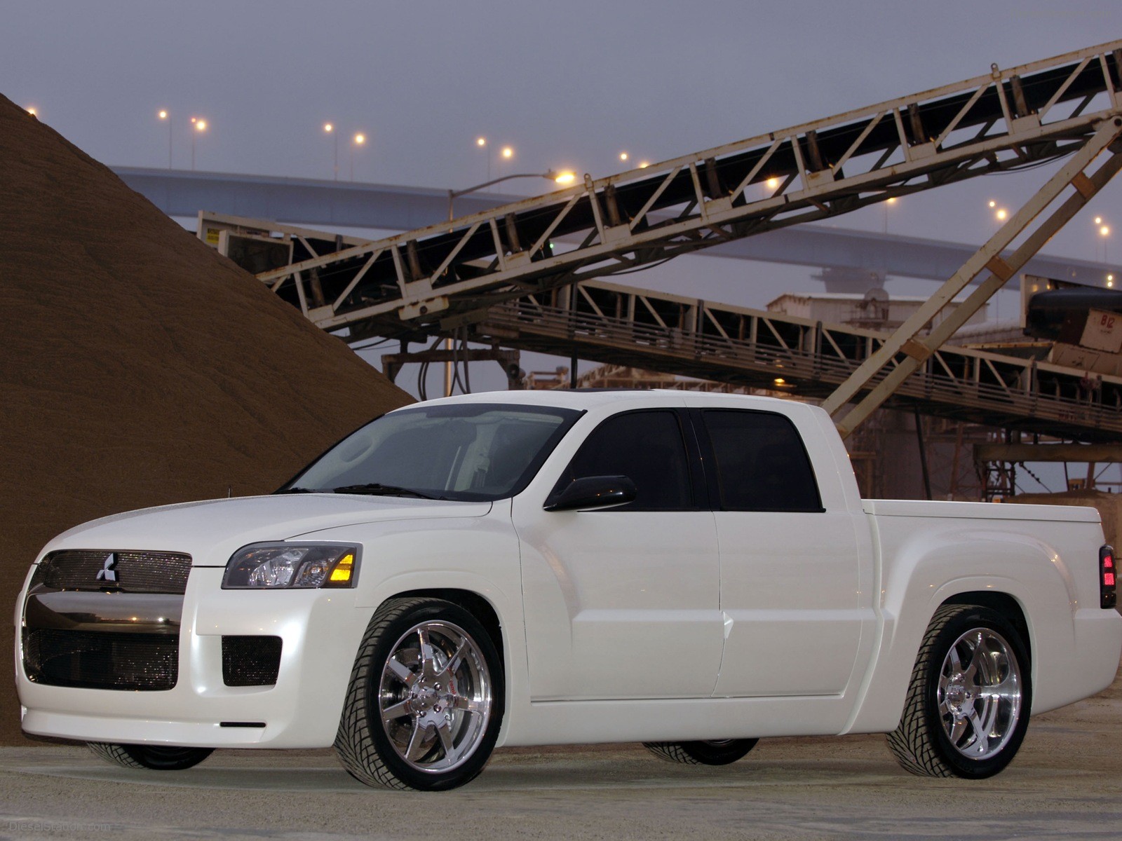 Mitsubishi Street Raider Concept